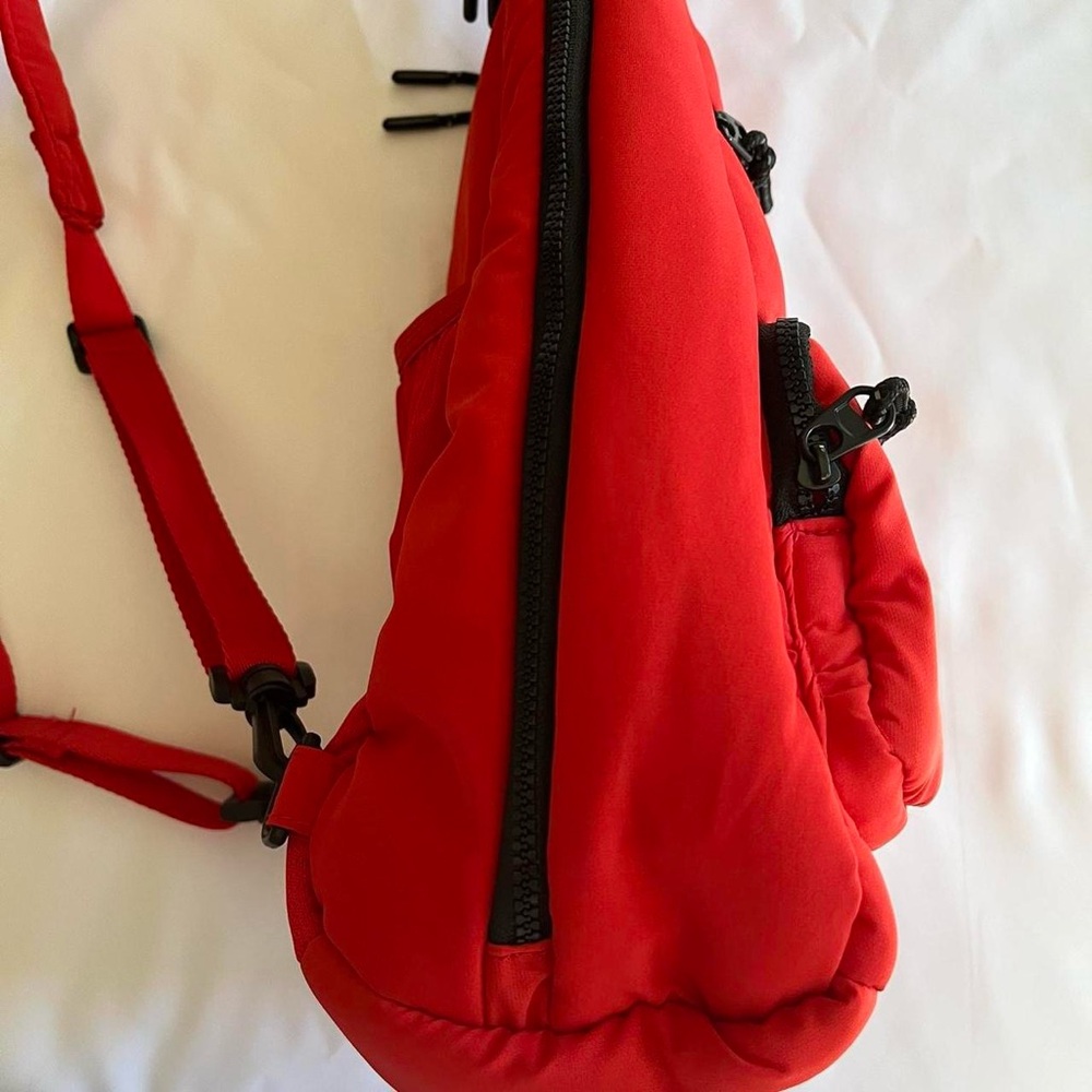 FP Movement Cakewalk Sling Bag NWOT - Picture 6 of 8